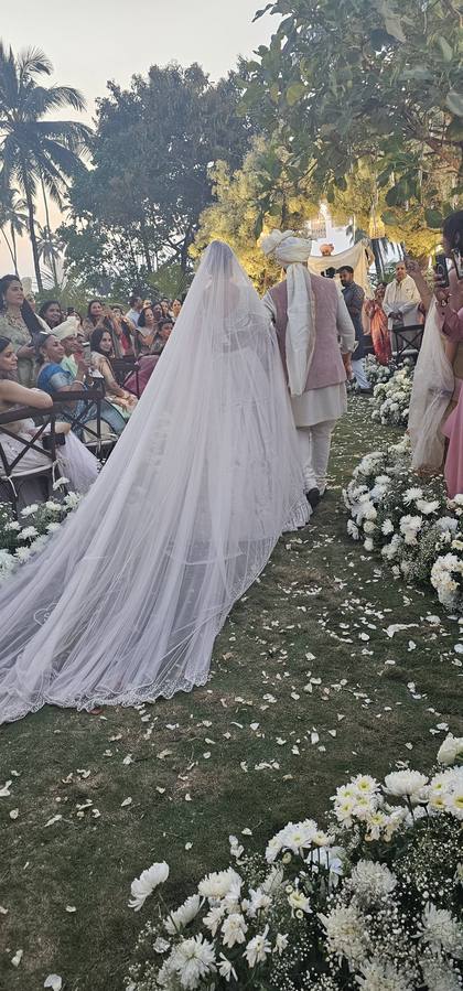 Aisle / Walkway — Wedding decor — Casa Waters